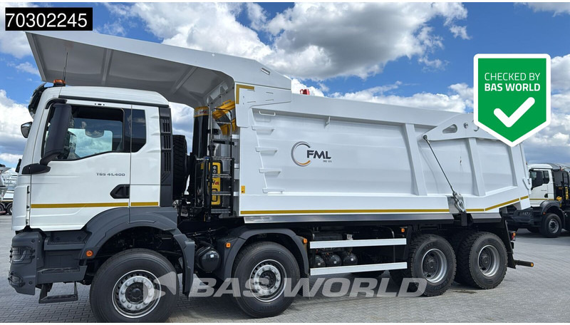 MAN TGS 41.400 8X4 23m3 Wielton Mining tipper Manual Steel suspension EURO 2 - Kipper: das Bild 1 MAN TGS 41.400 8X4 23m3 Wielton Mining tipper Manual Steel suspension EURO 2 - Kipper: das Bild 1