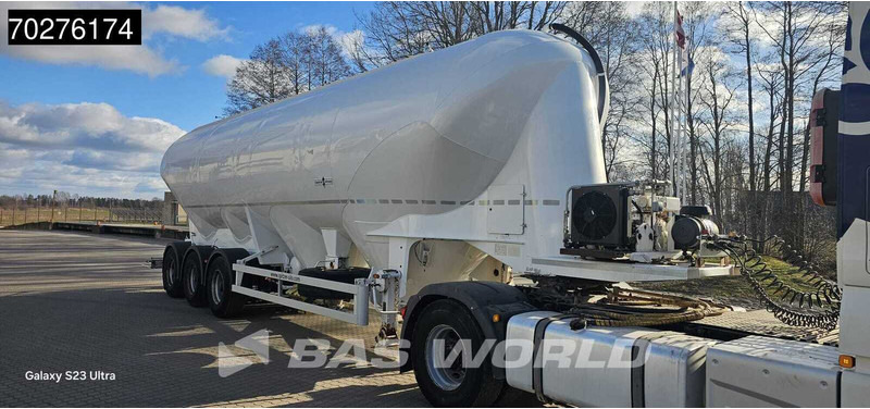 SPITZER SF2755/4P 3 axles 55m3 Liftachse - Tankauflieger: das Bild 3 SPITZER SF2755/4P 3 axles 55m3 Liftachse - Tankauflieger: das Bild 3