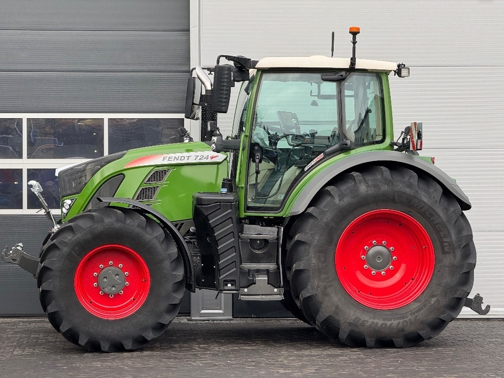 Fendt 724 S4 Profi Plus - Traktor: das Bild 5 Fendt 724 S4 Profi Plus - Traktor: das Bild 5