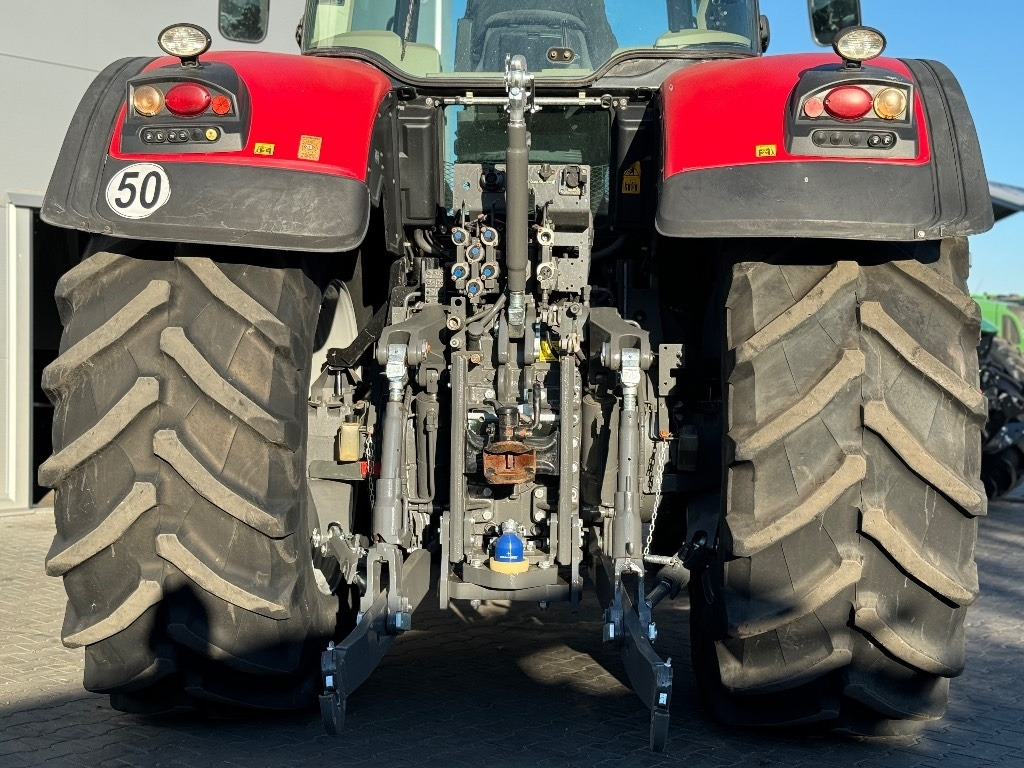 Traktor Massey Ferguson 8660: das Bild 8