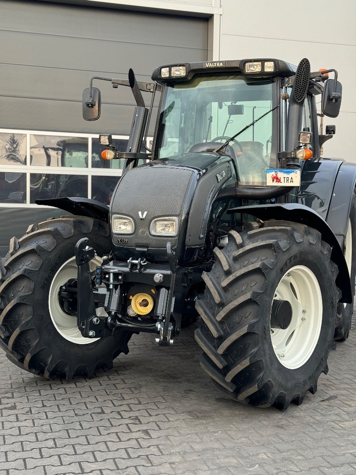 Valtra N 122 V - Traktor: das Bild 3 Valtra N 122 V - Traktor: das Bild 3