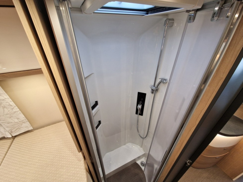 Integriertes Wohnmobil neu kaufen Carthago C1 Tourer Edition+ I 149 RB-LE: das Bild 14 Integriertes Wohnmobil neu kaufen Carthago C1 Tourer Edition+ I 149 RB-LE: das Bild 14