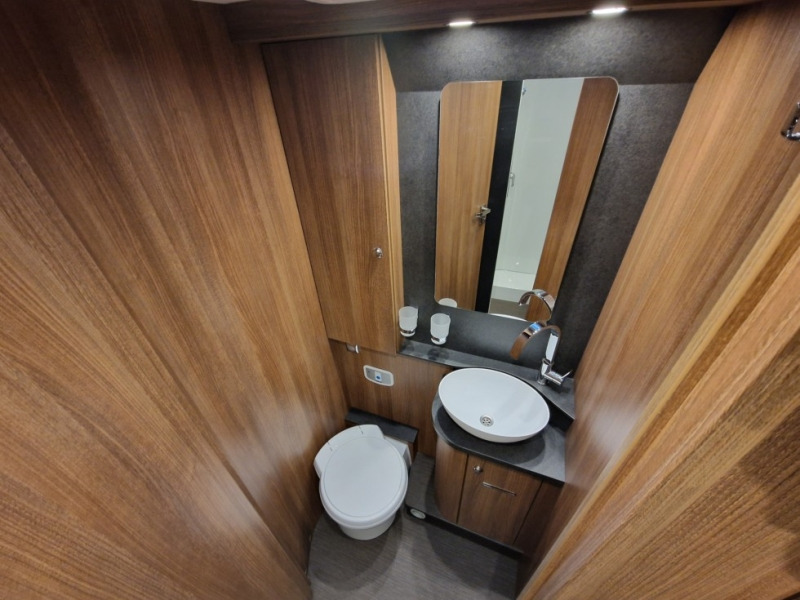 Integriertes Wohnmobil neu kaufen Carthago Carthago C2 Tourer I Mercedes 145 RB-LE: das Bild 13 Integriertes Wohnmobil neu kaufen Carthago Carthago C2 Tourer I Mercedes 145 RB-LE: das Bild 13