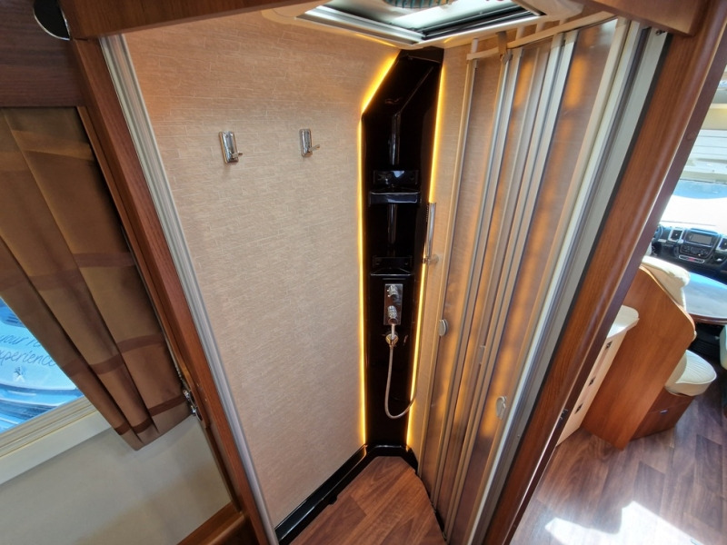 Integriertes Wohnmobil Carthago E-Line 51 QB: das Bild 13 Integriertes Wohnmobil Carthago E-Line 51 QB: das Bild 13