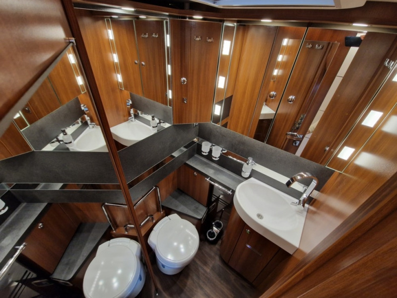 Integriertes Wohnmobil neu kaufen Carthago Liner For Two I 53: das Bild 19