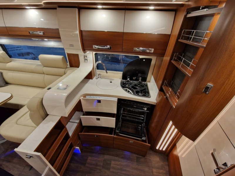 Integriertes Wohnmobil neu kaufen Carthago Liner For Two I 53: das Bild 15