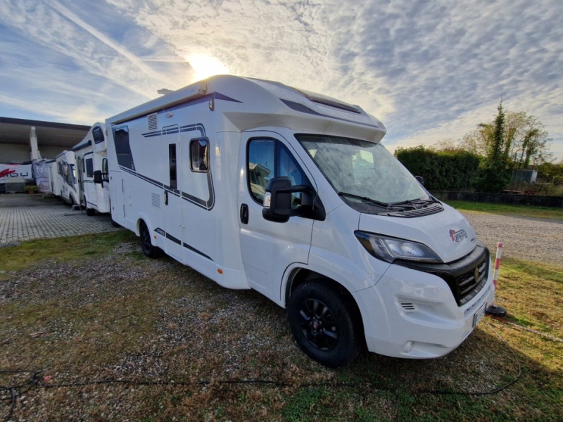 Etrusco T 7400 SBC - Teilintegriertes Wohnmobil: das Bild 1 Etrusco T 7400 SBC - Teilintegriertes Wohnmobil: das Bild 1