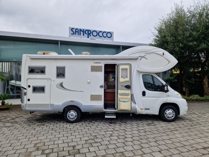 Laika X 710 - Alkoven Wohnmobil: das Bild 2 Laika X 710 - Alkoven Wohnmobil: das Bild 2