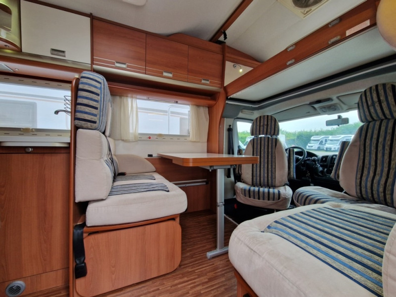 Laika X 710 - Alkoven Wohnmobil: das Bild 4 Laika X 710 - Alkoven Wohnmobil: das Bild 4