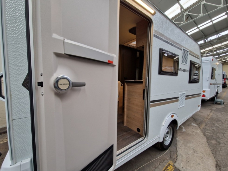 Weinsberg CaraOne 420 QD - Wohnwagen: das Bild 3 Weinsberg CaraOne 420 QD - Wohnwagen: das Bild 3