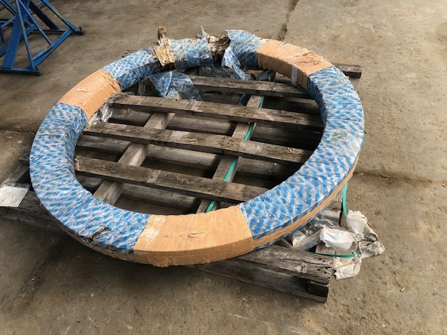 KOBELCO SK480-8 SLEWING RING - Rahmen/ Chassis für Kettenbagger: das Bild 1 KOBELCO SK480-8 SLEWING RING - Rahmen/ Chassis für Kettenbagger: das Bild 1