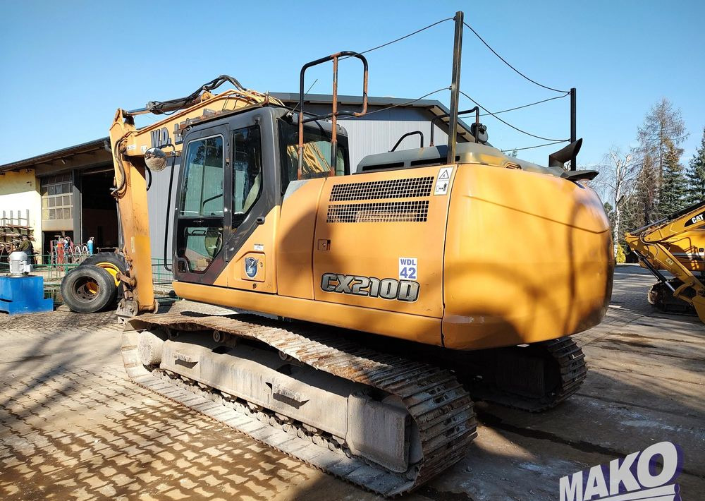 Komatsu CX 210 D - Kettenbagger: das Bild 2 Komatsu CX 210 D - Kettenbagger: das Bild 2