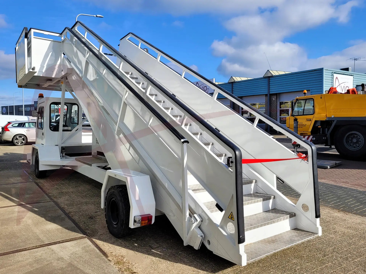 EINSA EDU-A - Passagiertreppe: das Bild 2 EINSA EDU-A - Passagiertreppe: das Bild 2