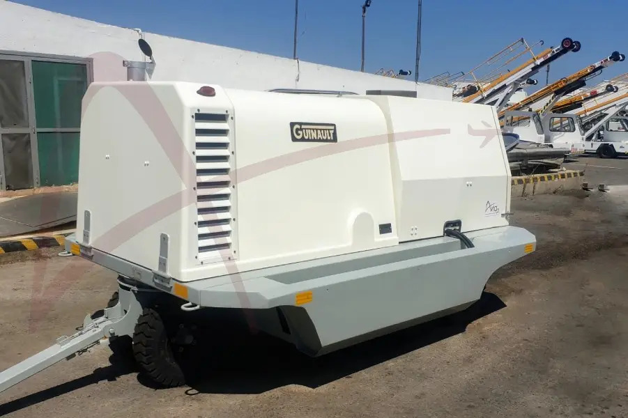 GUINAULT GA100V40D100 28 - Bodenstromaggregat: das Bild 3 GUINAULT GA100V40D100 28 - Bodenstromaggregat: das Bild 3