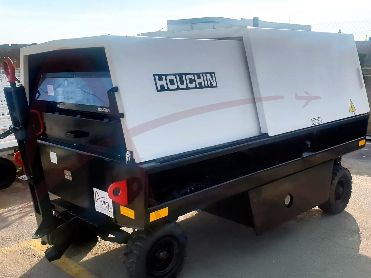 HOUCHIN D690-100SV - Bodenstromaggregat: das Bild 3 HOUCHIN D690-100SV - Bodenstromaggregat: das Bild 3