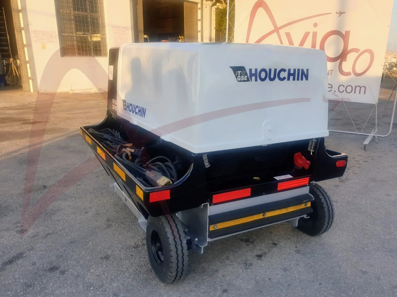 ITW GSE 4400 - Bodenstromaggregat: das Bild 2 ITW GSE 4400 - Bodenstromaggregat: das Bild 2