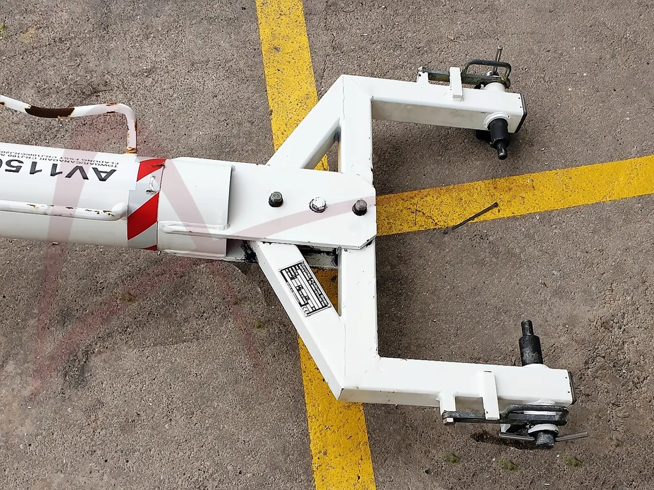 CAVOTEC FLADUNG FSST CRJ100-1000 - Luftfahrt-Bodengerät: das Bild 2 CAVOTEC FLADUNG FSST CRJ100-1000 - Luftfahrt-Bodengerät: das Bild 2