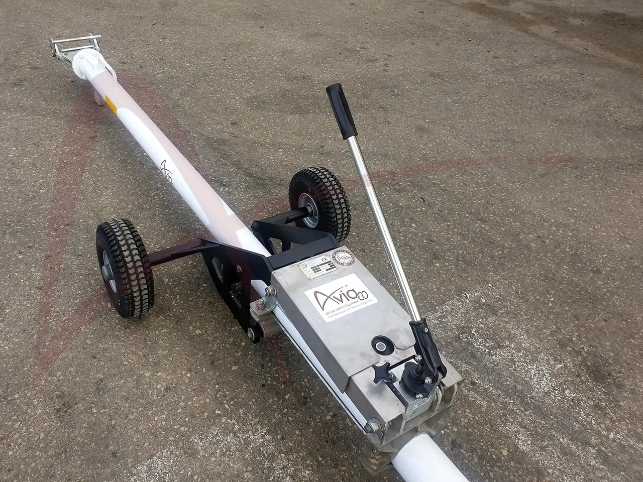 JMS J-TOW DASH8-4 - Luftfahrt-Bodengerät: das Bild 3 JMS J-TOW DASH8-4 - Luftfahrt-Bodengerät: das Bild 3