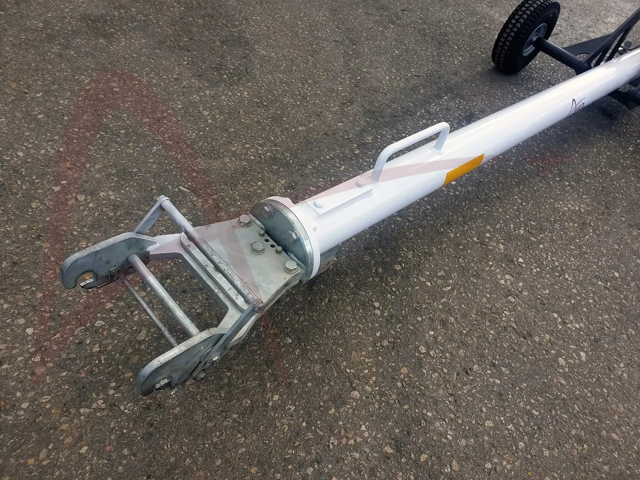 JMS J-TOW DASH8-4 - Luftfahrt-Bodengerät: das Bild 4 JMS J-TOW DASH8-4 - Luftfahrt-Bodengerät: das Bild 4