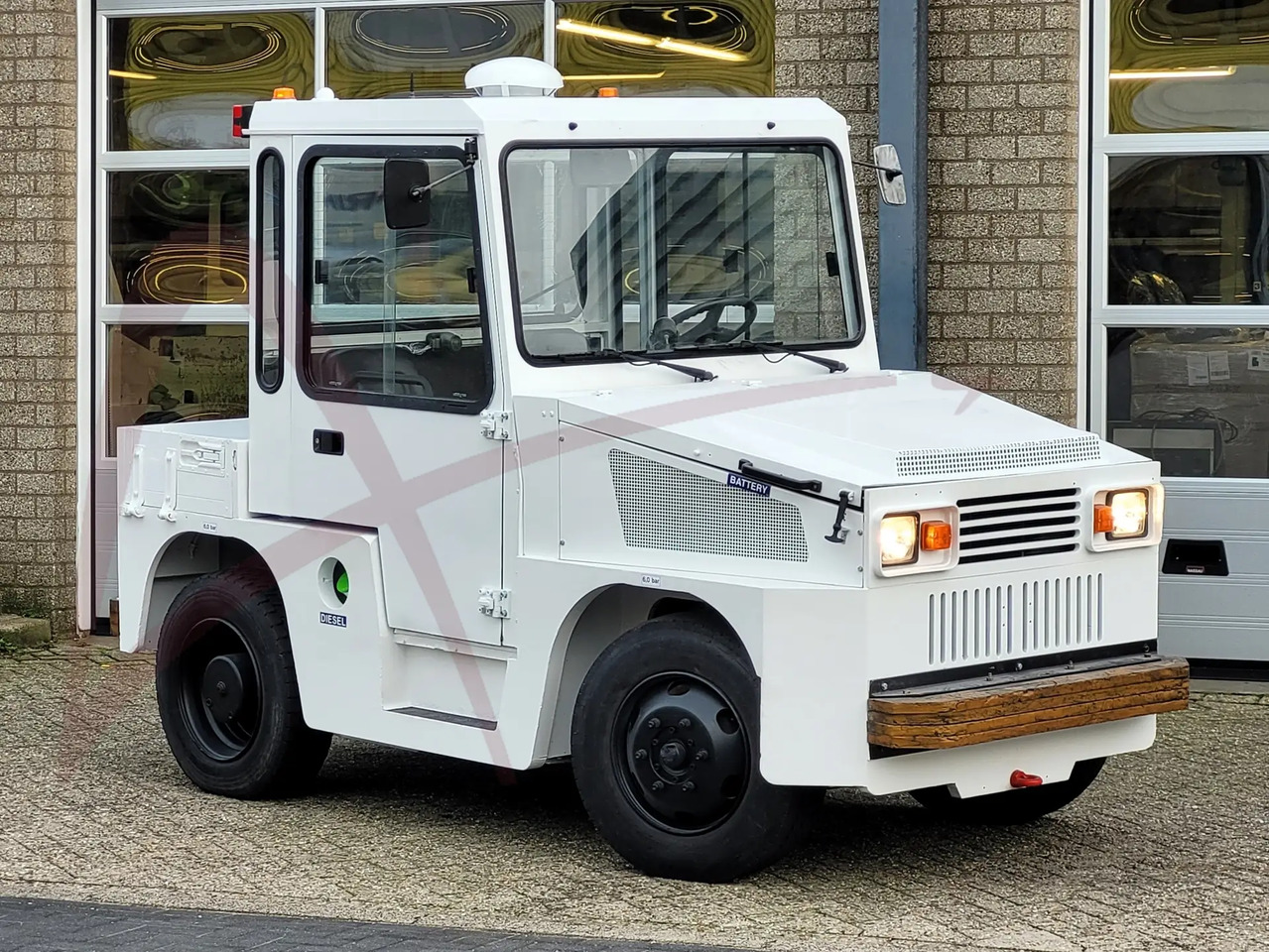 MULAG COMET 6P - Gepäckschlepper: das Bild 3 MULAG COMET 6P - Gepäckschlepper: das Bild 3