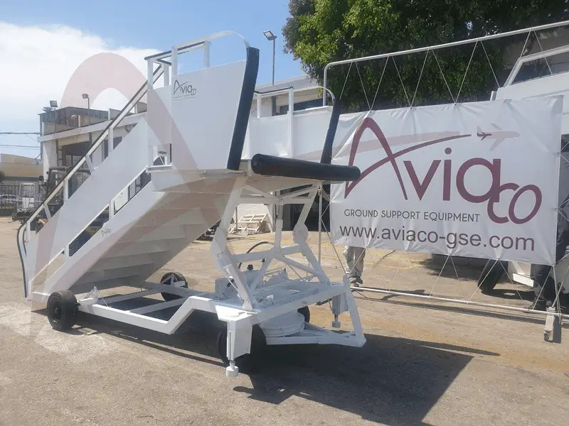 TEMG TG0022 - Passagiertreppe: das Bild 1 TEMG TG0022 - Passagiertreppe: das Bild 1