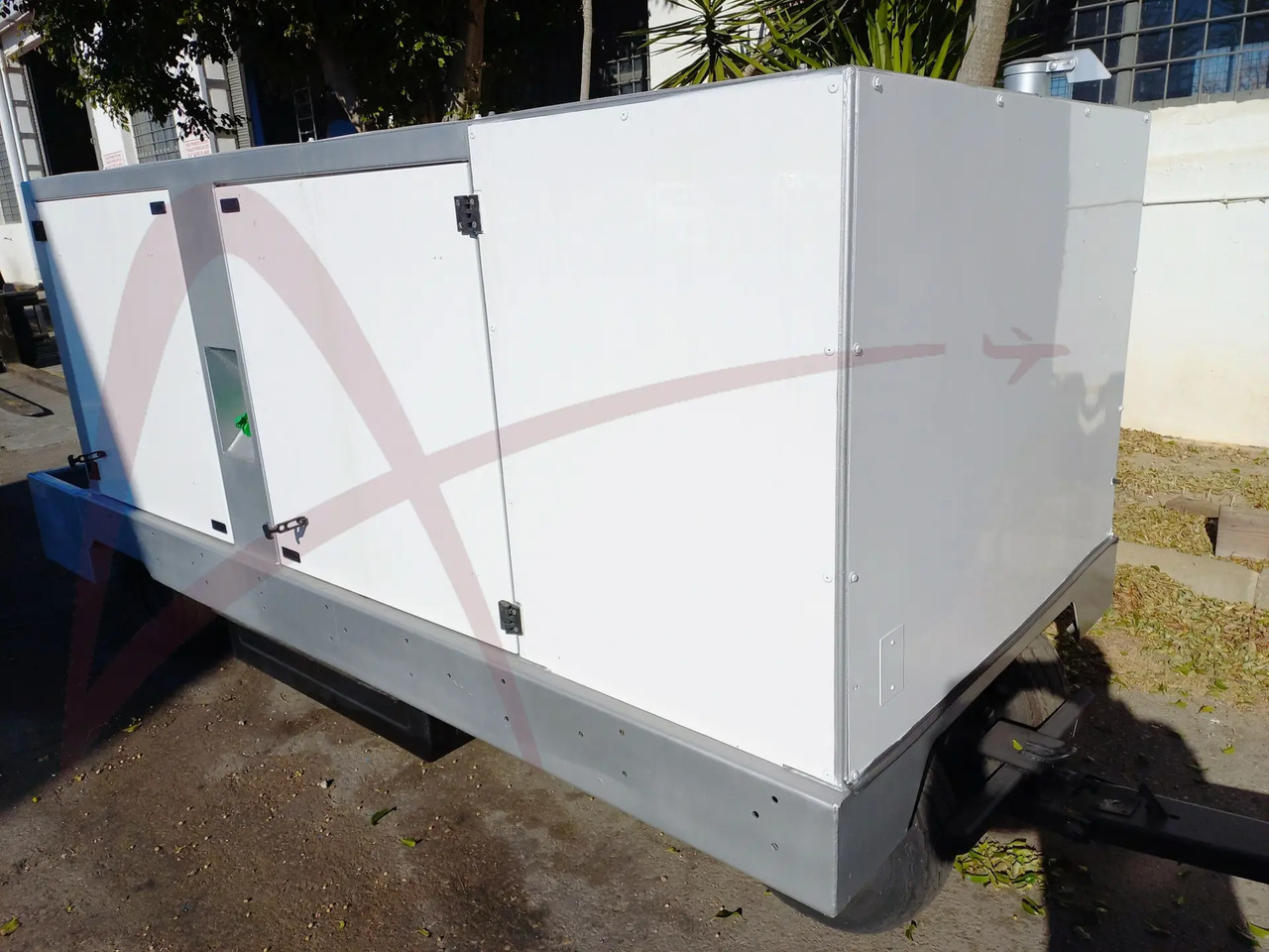 TLD 4090-T-CUP - Bodenstromaggregat: das Bild 2 TLD 4090-T-CUP - Bodenstromaggregat: das Bild 2