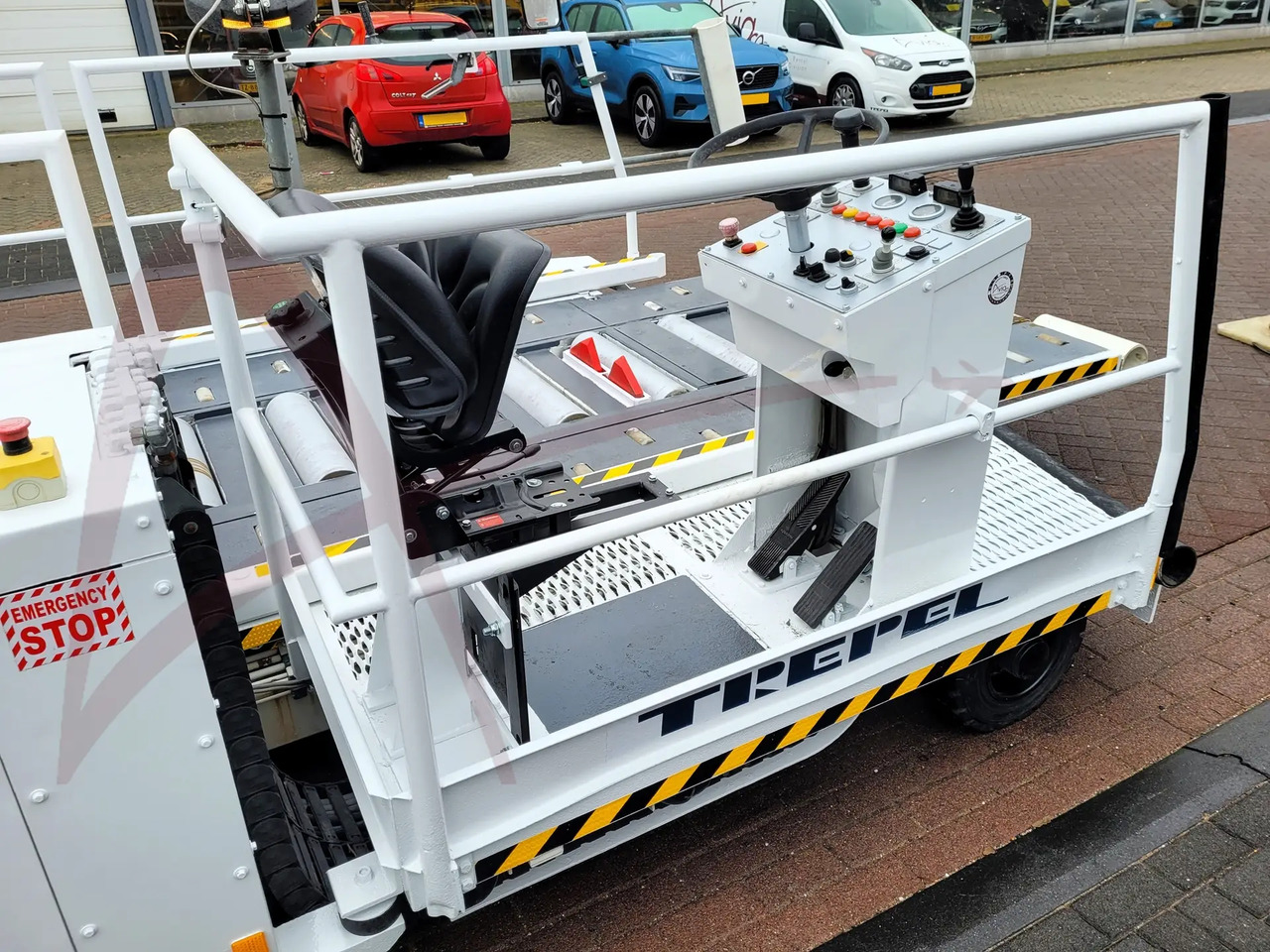 TREPEL CCL35/35 - Flugzeuglader: das Bild 4 TREPEL CCL35/35 - Flugzeuglader: das Bild 4