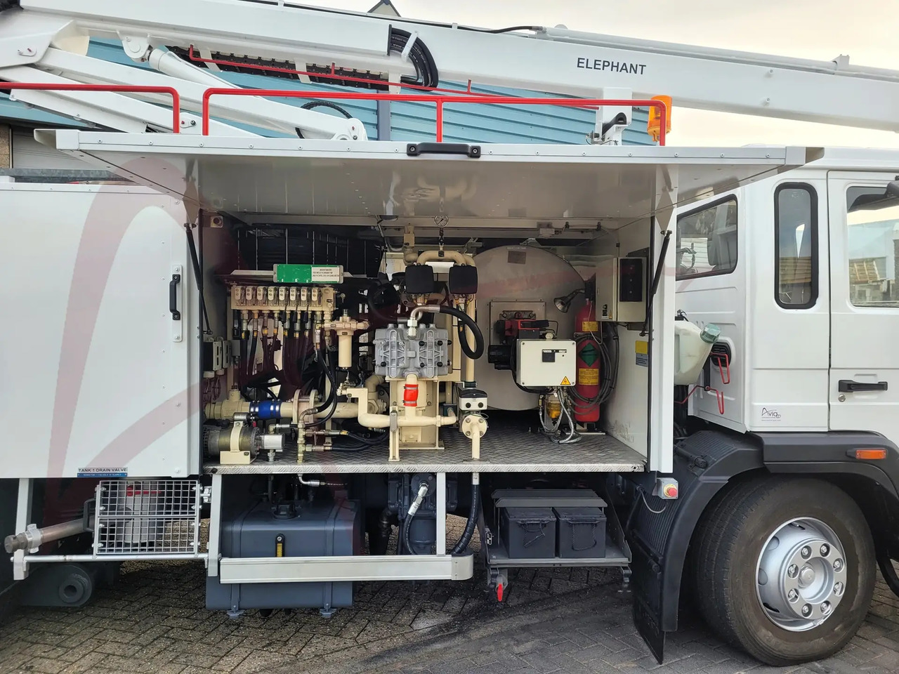 VESTERGAARD ELEPHANT MY - Flugzeugenteiser: das Bild 3 VESTERGAARD ELEPHANT MY - Flugzeugenteiser: das Bild 3