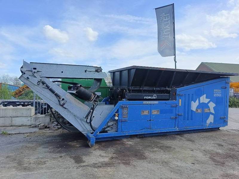 Forus eggersmann SE250 shredder wood waste 2017 1392 uur - Brecher: das Bild 4 Forus eggersmann SE250 shredder wood waste 2017 1392 uur - Brecher: das Bild 4