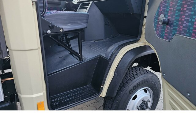 MERCEDES-BENZ 814 D T2 Vario 4x4 Allrad Topzustand! - Pritsche Transporter: das Bild 4 MERCEDES-BENZ 814 D T2 Vario 4x4 Allrad Topzustand! - Pritsche Transporter: das Bild 4