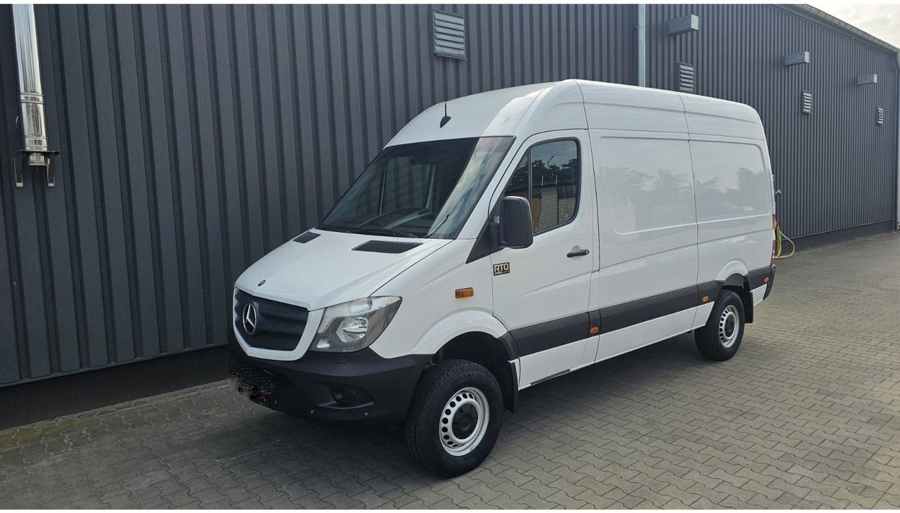 Mercedes-Benz Sprinter 319 CDI 4x4 3.0 V6 Untersetzung 1a! - Kastenwagen: das Bild 1 Mercedes-Benz Sprinter 319 CDI 4x4 3.0 V6 Untersetzung 1a! - Kastenwagen: das Bild 1