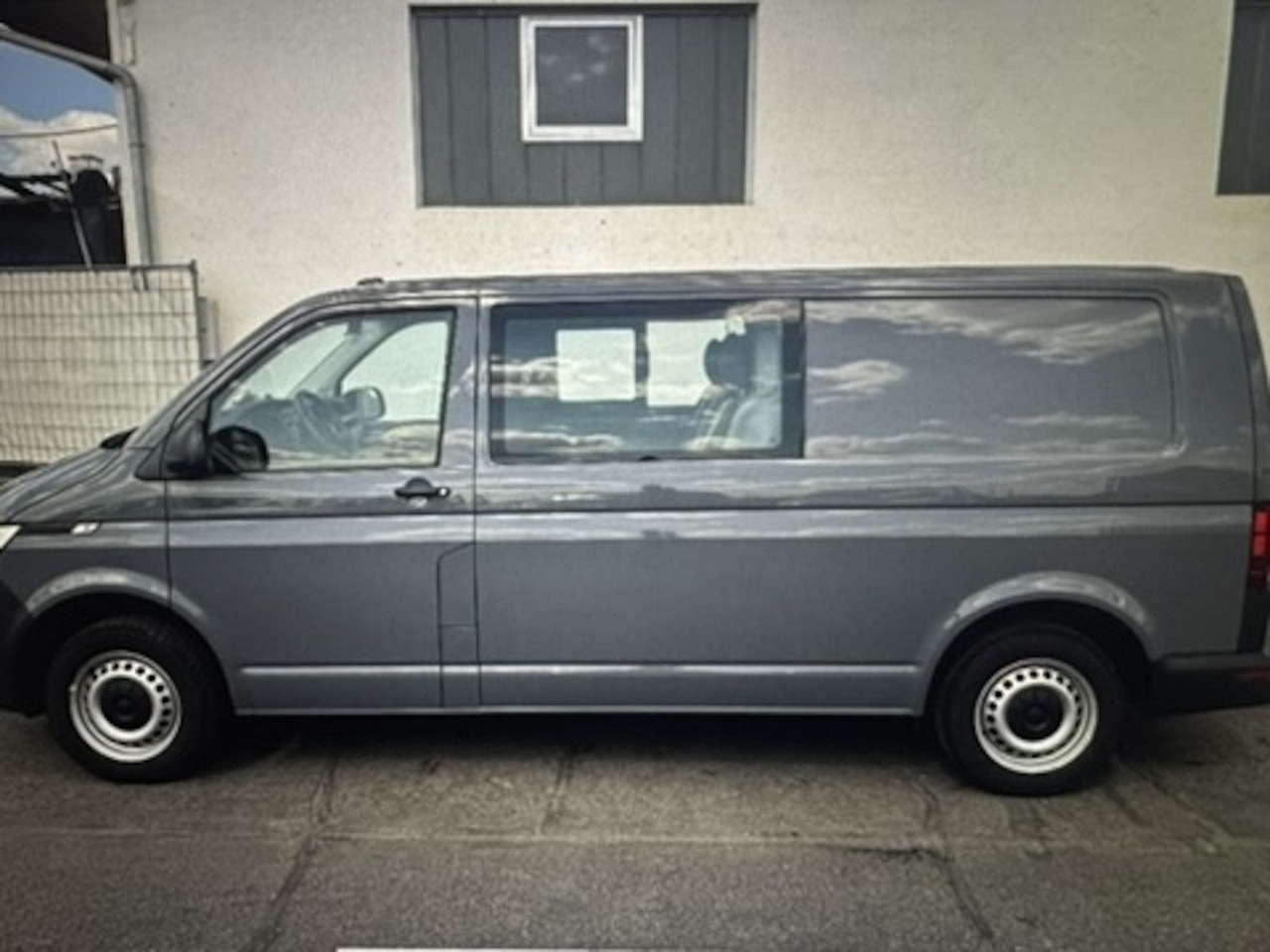 Volkswagen T6.1 Kasten LKW lang 6-Sitzer 2.0 TDI 4Motion - Kleintransporter, Transporter mit Doppelkabine: das Bild 5 Volkswagen T6.1 Kasten LKW lang 6-Sitzer 2.0 TDI 4Motion - Kleintransporter, Transporter mit Doppelkabine: das Bild 5