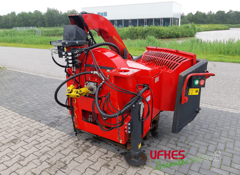 Greentec Cheetah 30 Unimog - Holzschredder: das Bild 5 Greentec Cheetah 30 Unimog - Holzschredder: das Bild 5