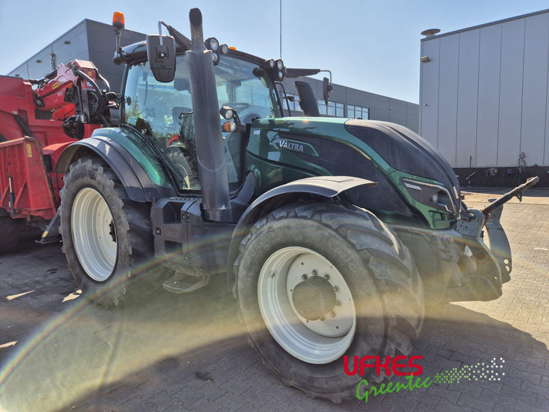 Traktor Valtra T 194 Direct TwinTrac: das Bild 9