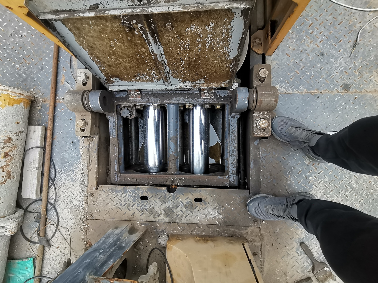 XCMG Official Construction Building Machine HBC10022V Used Truck Mounted Line Concrete Pump Price - Betontechnik: das Bild 5 XCMG Official Construction Building Machine HBC10022V Used Truck Mounted Line Concrete Pump Price - Betontechnik: das Bild 5