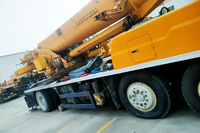XCMG QY70K-I 70ton lifting machine hoist truck crane price - Mobilkran: das Bild 3 XCMG QY70K-I 70ton lifting machine hoist truck crane price - Mobilkran: das Bild 3