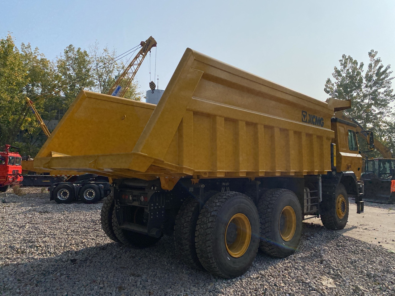 XCMG XKT105A used Wide-Body dump truck for mining - Bergbaumaschine: das Bild 4 XCMG XKT105A used Wide-Body dump truck for mining - Bergbaumaschine: das Bild 4