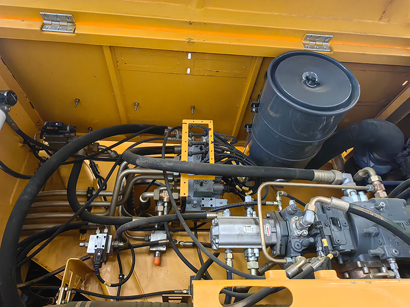 XCMG used XCT110 110ton telescopic boom truck crane mobile for sale - Kran: das Bild 4 XCMG used XCT110 110ton telescopic boom truck crane mobile for sale - Kran: das Bild 4
