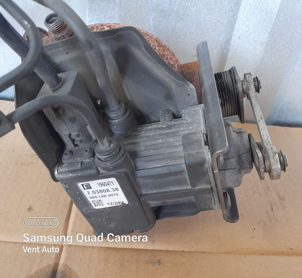DAF 1960471 DAF XF 106 truck - Motor und Teile für LKW: das Bild 2 DAF 1960471 DAF XF 106 truck - Motor und Teile für LKW: das Bild 2