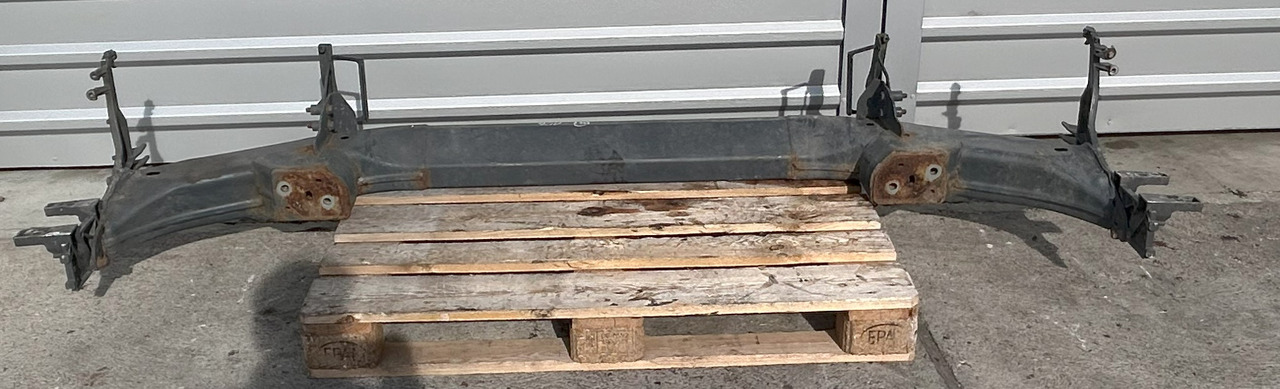 DAF CF EURO 6 BUMPER BEAM WITH STEP BRACKETS - Stoßstange: das Bild 1 DAF CF EURO 6 BUMPER BEAM WITH STEP BRACKETS - Stoßstange: das Bild 1