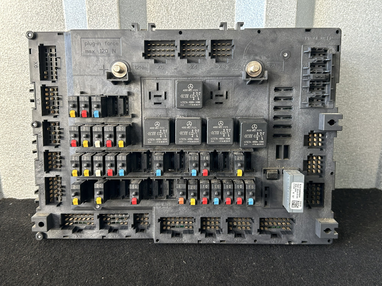 MERCEDES ACTROS MP4 A FUSE MODULE SAM - Sicherung: das Bild 1 MERCEDES ACTROS MP4 A FUSE MODULE SAM - Sicherung: das Bild 1