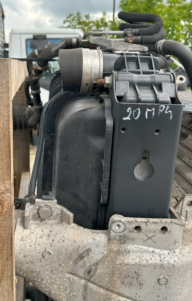 Mercedes ACTROS MP4 COOLERS SET - Kühler: das Bild 5 Mercedes ACTROS MP4 COOLERS SET - Kühler: das Bild 5