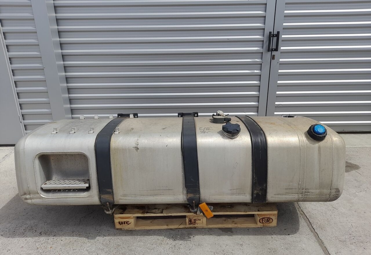 Mercedes-Benz ACTROS MP4 660L A9604703501 Mercedes-Benz truck - Kraftstofftank für LKW: das Bild 1 Mercedes-Benz ACTROS MP4 660L A9604703501 Mercedes-Benz truck - Kraftstofftank für LKW: das Bild 1