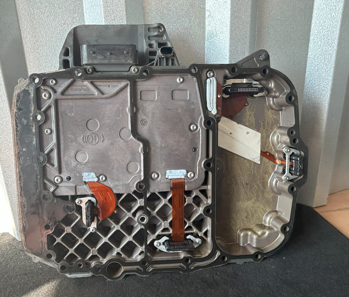 ZF TRAXON ZF GEARBOX CONTROL - Getriebe und Teile: das Bild 3 ZF TRAXON ZF GEARBOX CONTROL - Getriebe und Teile: das Bild 3