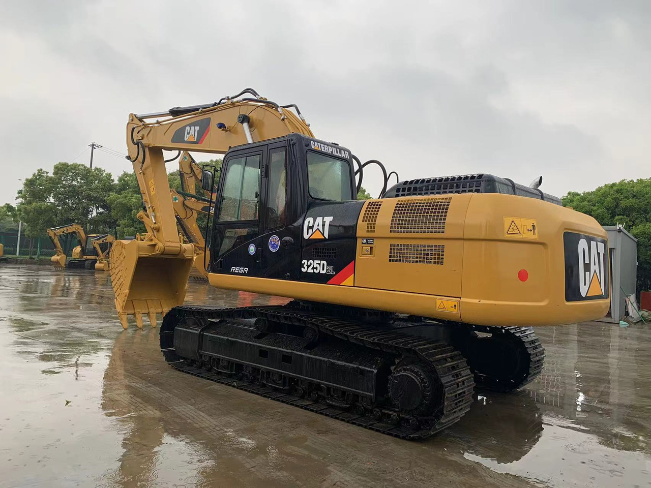 Caterpillar Construction Machine 25 ton Excavator CAT 325D, 325CL, 325BL - Kettenbagger: das Bild 1 Caterpillar Construction Machine 25 ton Excavator CAT 325D, 325CL, 325BL - Kettenbagger: das Bild 1