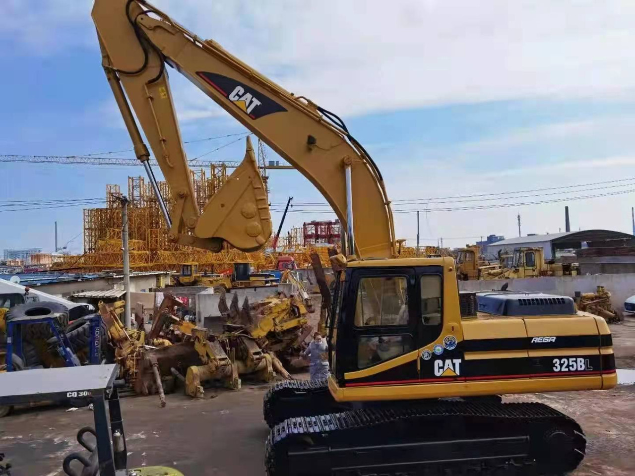 Caterpillar Excavator Secondhand Condition CAT 325BL, 330BL, 320BL - Kettenbagger: das Bild 4 Caterpillar Excavator Secondhand Condition CAT 325BL, 330BL, 320BL - Kettenbagger: das Bild 4