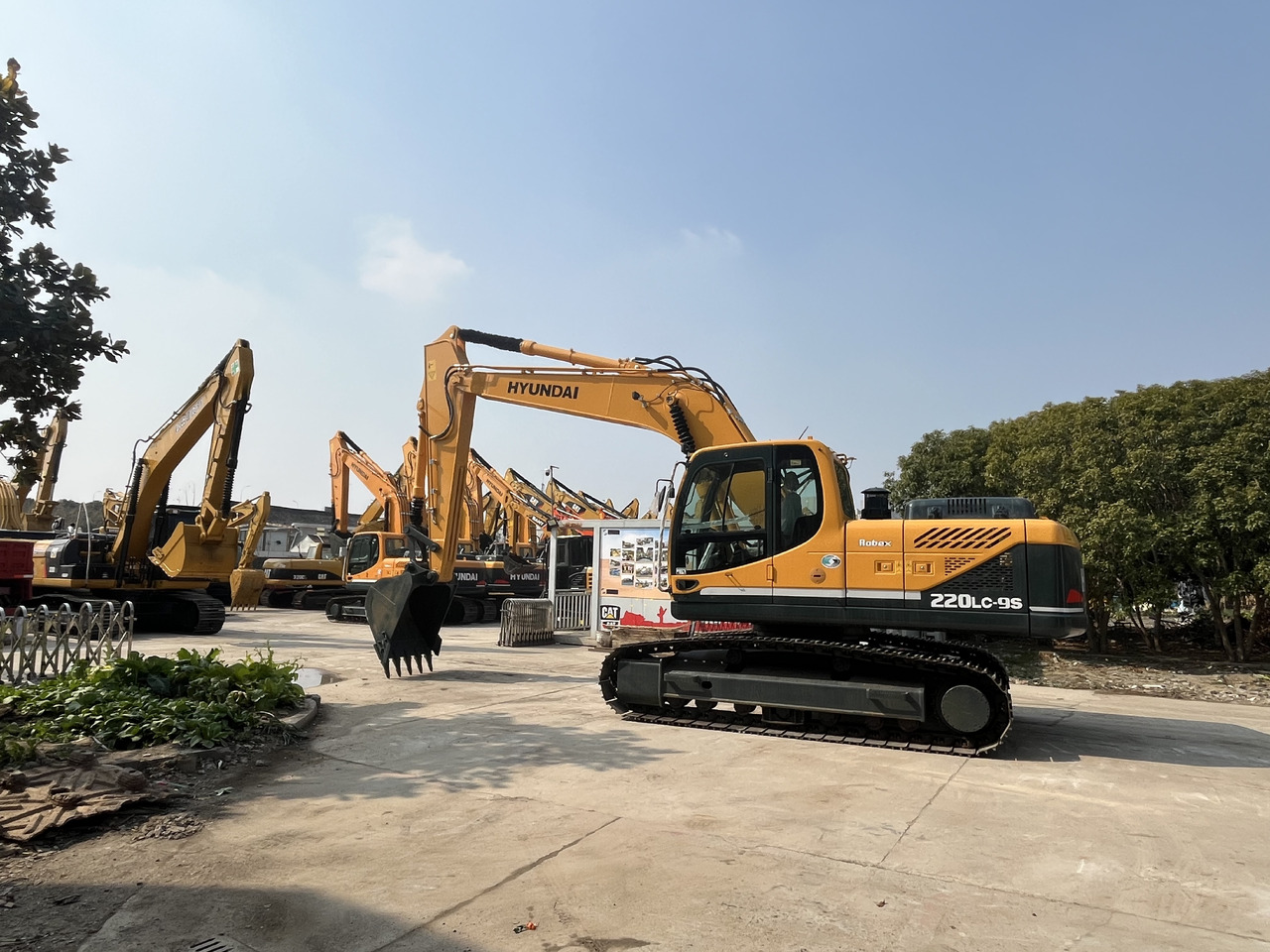 Hyundai 22Ton Korean Hyundai Used Excavator R220LC-9S With Good Conditon & Best Price - Kettenbagger: das Bild 3 Hyundai 22Ton Korean Hyundai Used Excavator R220LC-9S With Good Conditon & Best Price - Kettenbagger: das Bild 3