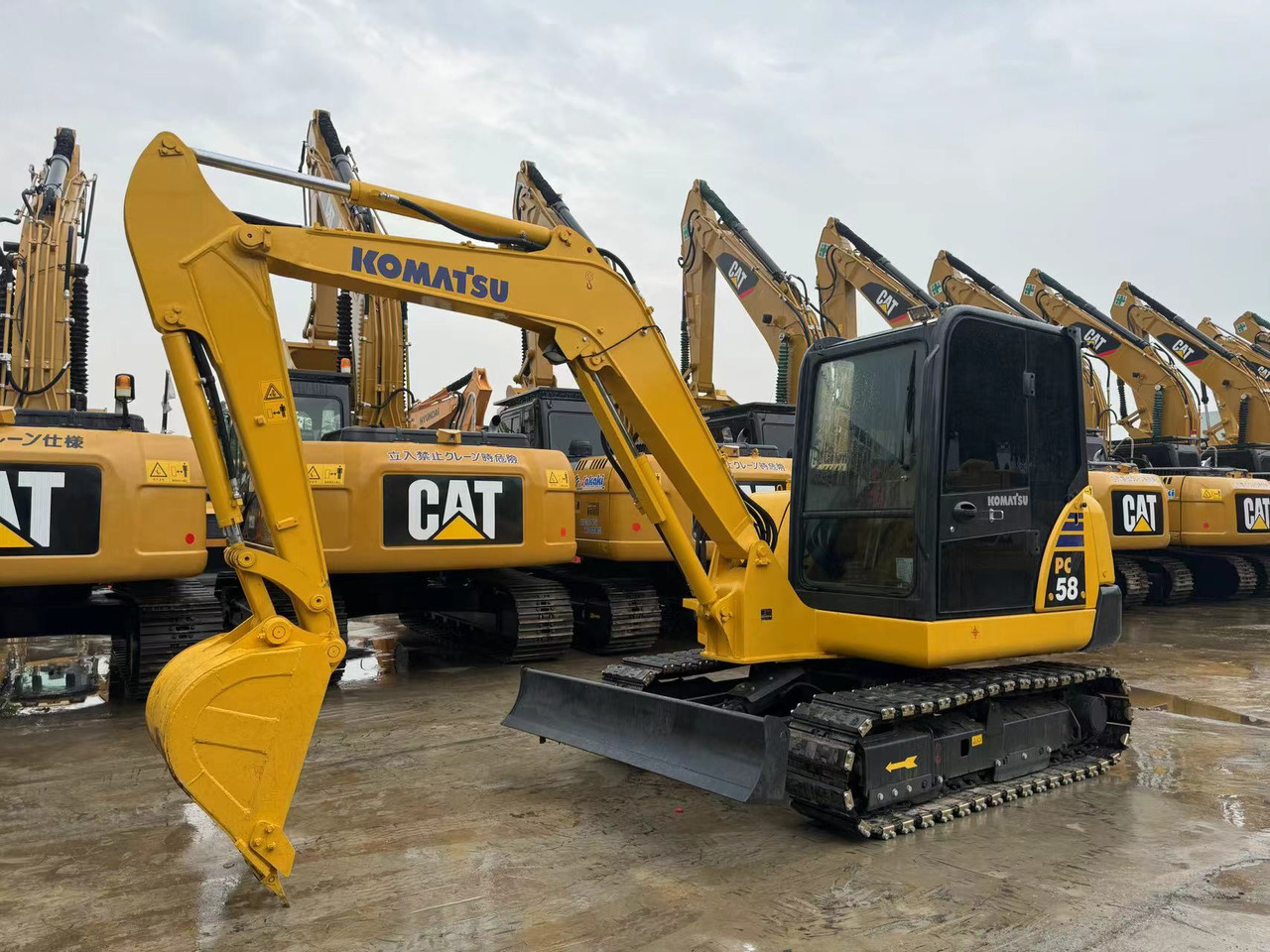 Komatsu PC58, PC56, PC55 Small Excavator With Rubber Tracks - Kettenbagger: das Bild 3 Komatsu PC58, PC56, PC55 Small Excavator With Rubber Tracks - Kettenbagger: das Bild 3