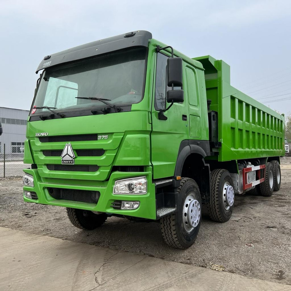 SINOTRUK HOWO 8x4 Dump Truck for Sale 294 kW (400 HP) Weichai Engine, 26 CBM Cargo Box & 40 T Payload - Kipper: das Bild 1 SINOTRUK HOWO 8x4 Dump Truck for Sale 294 kW (400 HP) Weichai Engine, 26 CBM Cargo Box & 40 T Payload - Kipper: das Bild 1