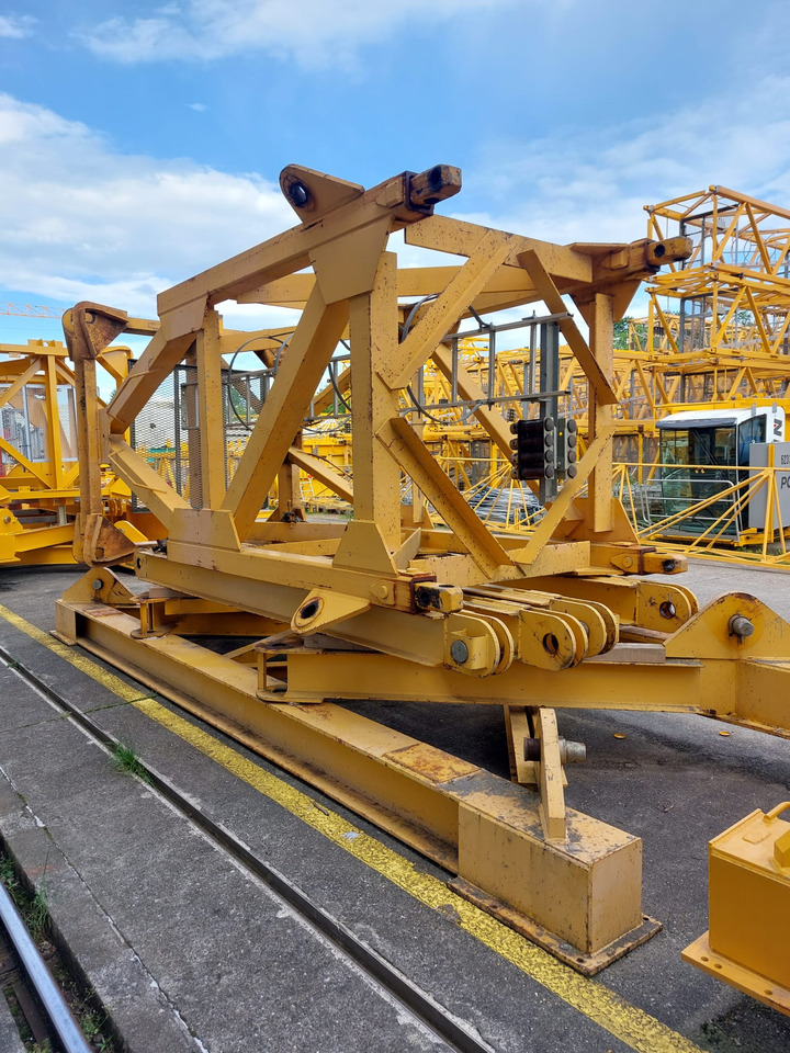 POTAIN MDT 389 L16 - Turmkran: das Bild 4 POTAIN MDT 389 L16 - Turmkran: das Bild 4